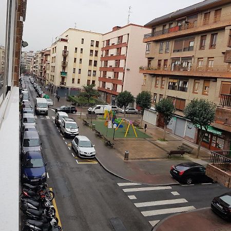 Apartamento Costa Vasca Las Arenas Getxo Exterior photo