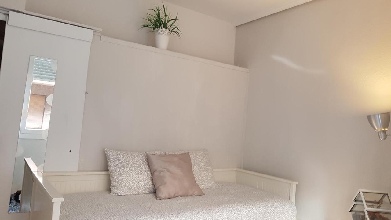 Apartamento Costa Vasca Las Arenas Getxo Exterior photo